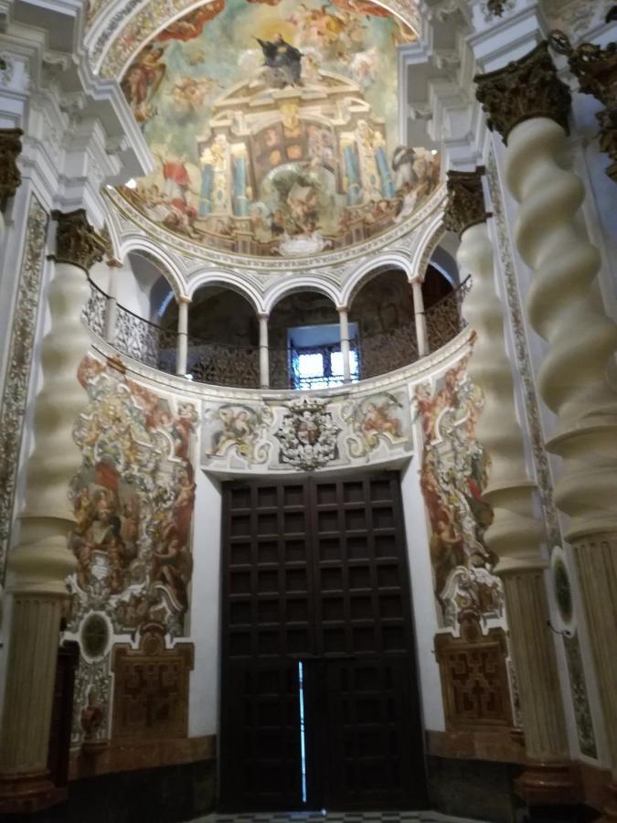 Hispalis Santa Angela Sevilla Exterior foto